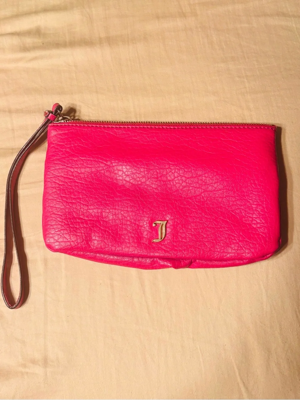 Juicy Couture Hot Pink Wristlet with Branded Logo Plate NWOT